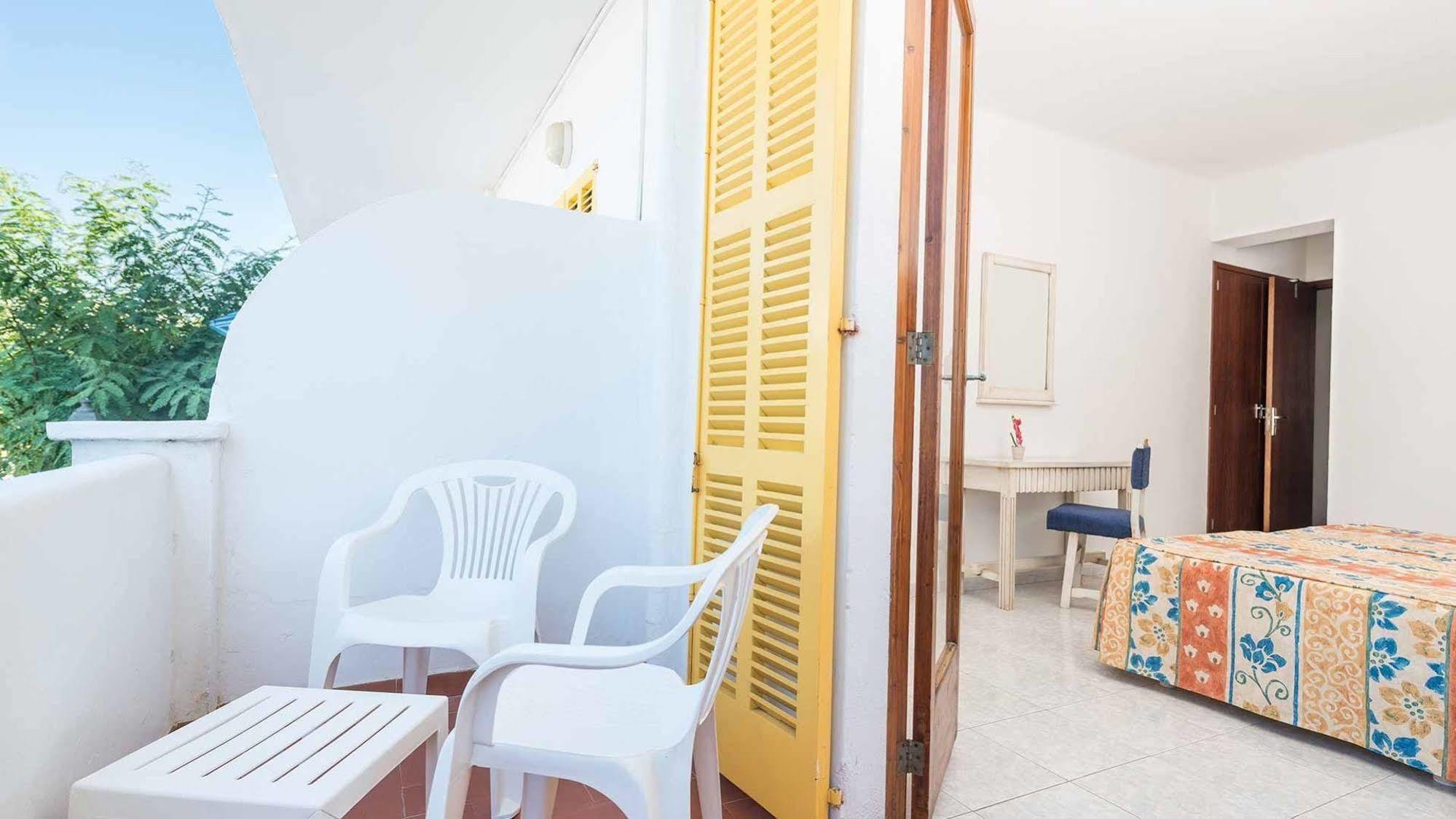 Hostal San Francisco Cala D´Or Eksteriør billede