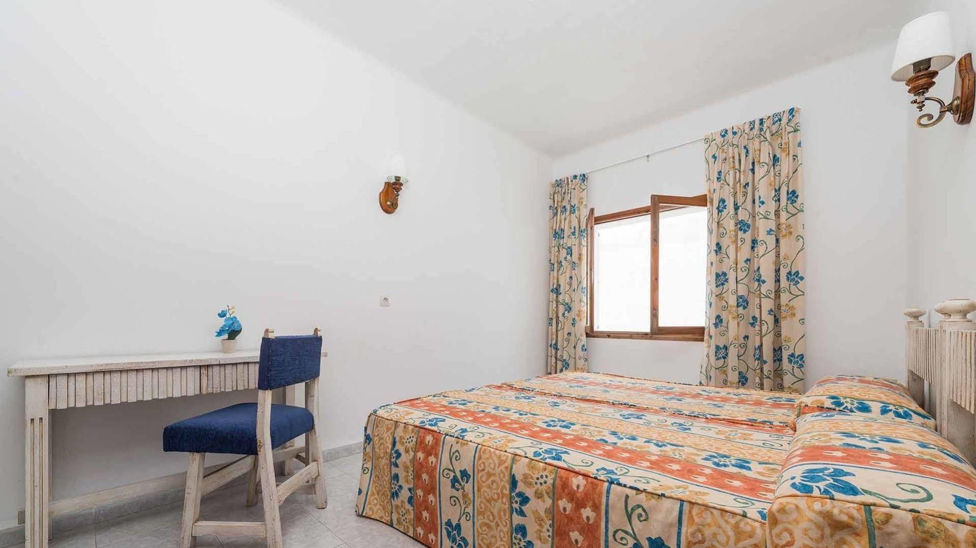 Hostal San Francisco Cala D´Or Eksteriør billede